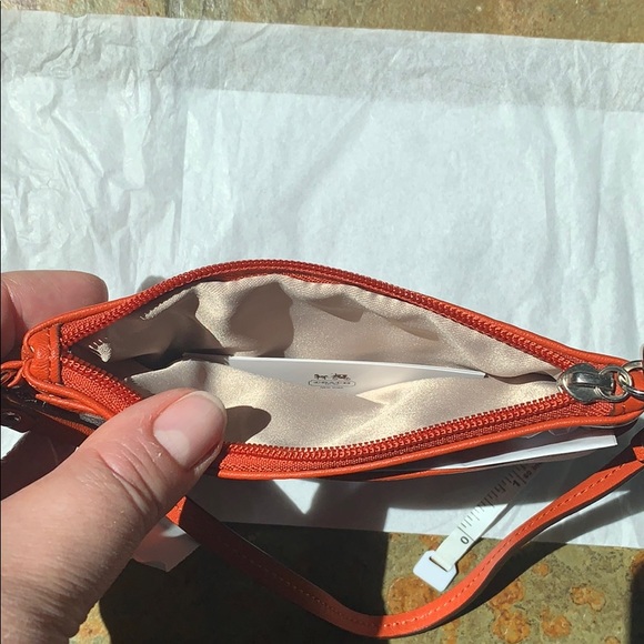 Coach Leather Wristlet, NWT - Picture 3 of 6